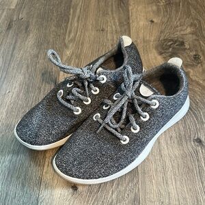 allbirds Women’s Gray Knit Tree Runners Sneakers